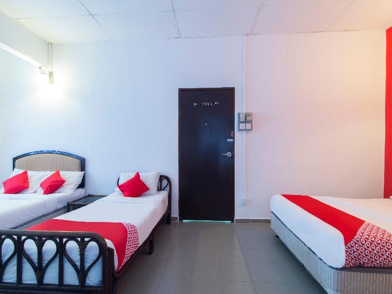 Oyo 1093 Ali'S Motel Teluk Bahang Εξωτερικό φωτογραφία
