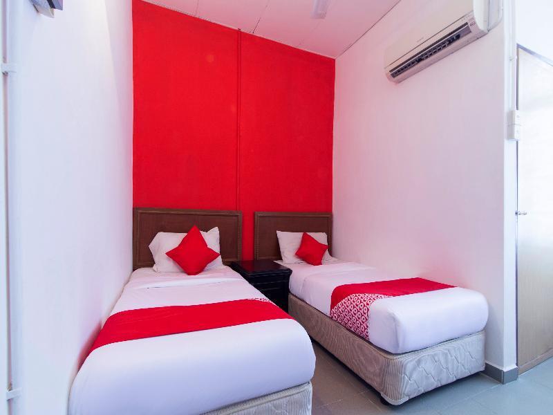 Oyo 1093 Ali'S Motel Teluk Bahang Εξωτερικό φωτογραφία